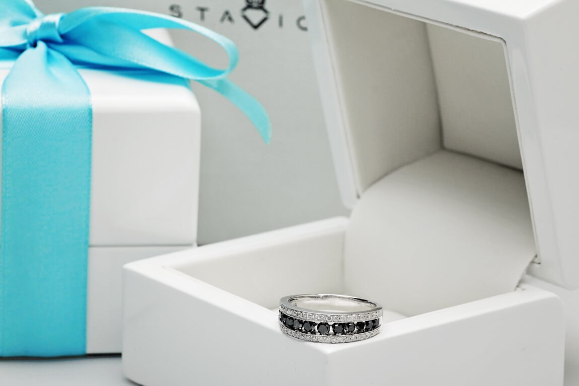 Złoty pierścionek PBD3813 - Diament